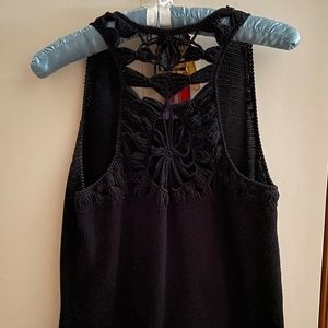 Ideology black knit T-style sleeveless top, size large